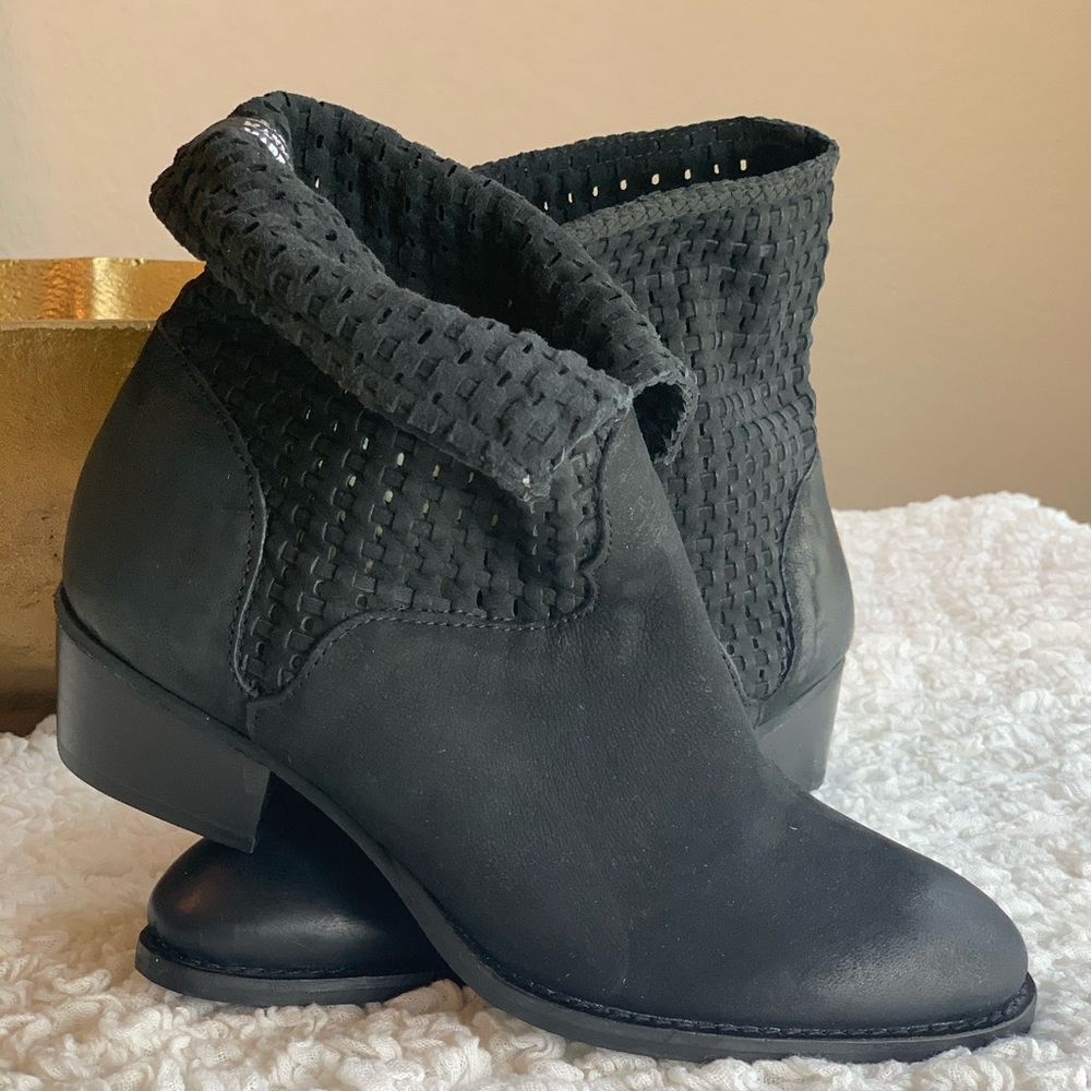 NWT Splendid Black leather boots size 7.5